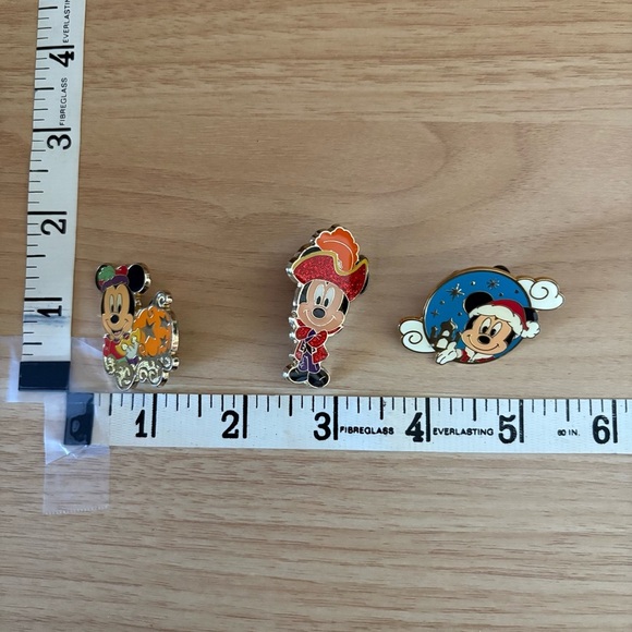 Set of 3 MICKEY MOUSE Pins Tokyo Disney Sea Pirate Pumpkin Santa Christmas Japan - Picture 10 of 12